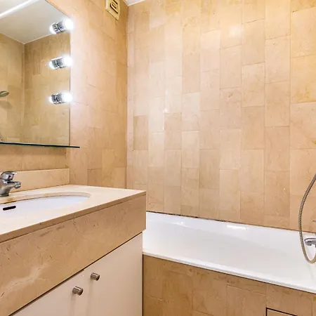 Guestready - Artful Abode In Heart Apartment